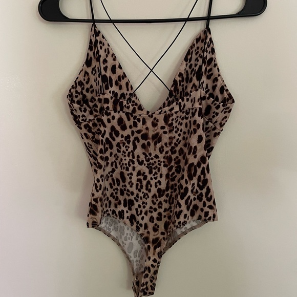 Size small - Picture 2 of 2